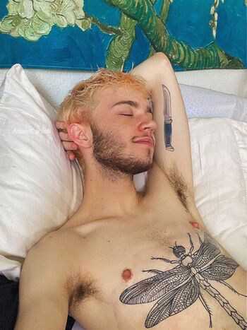 Full leaked Adam cyrus private onlyfans photo