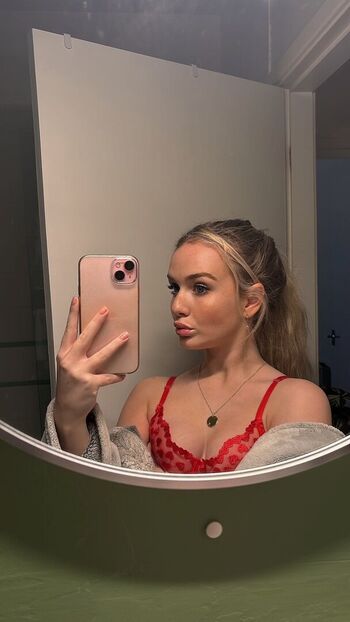 Full leaked Aliciaarwen private onlyfans photo