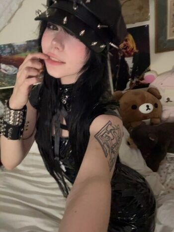 Full leaked Ashisbees page private onlyfans photo