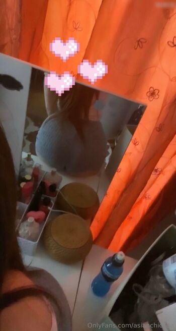 Full leaked Asianchicaaa private onlyfans photo