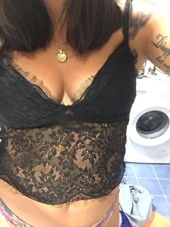 Full leaked Balkan girl private onlyfans photo