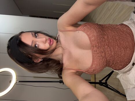 Chloe Haze