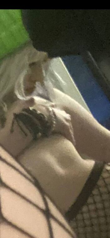 Full leaked Destizzle private onlyfans photo