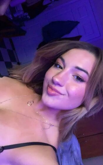 Full leaked Emily washington private onlyfans photo