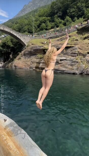 Full leaked Fitbyhannaah private onlyfans photo
