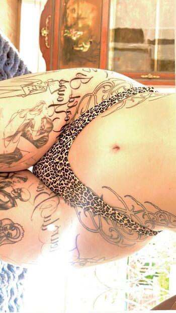 Hortykittytattoo