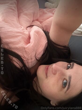 Full leaked Juicyxlana private onlyfans photo