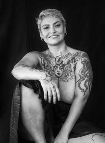 Full leaked Kadichari zoz private onlyfans photo