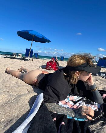 Full leaked Kindalatina private onlyfans photo