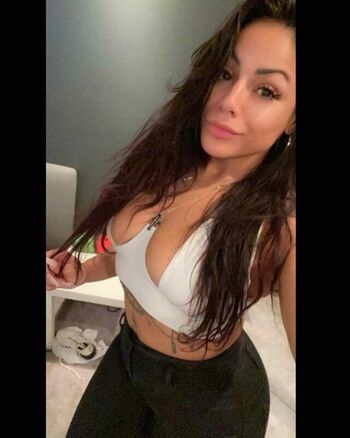 Full leaked Larissalopez private onlyfans photo