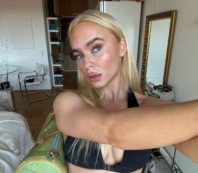 Full leaked Lilycharlottevoss private onlyfans photo