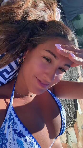 Full leaked Maggie private onlyfans photo