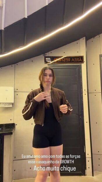 monalizamaromba._a