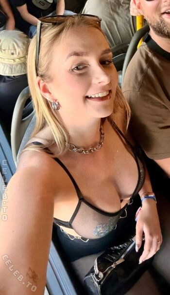 Full leaked Naadine private onlyfans photo