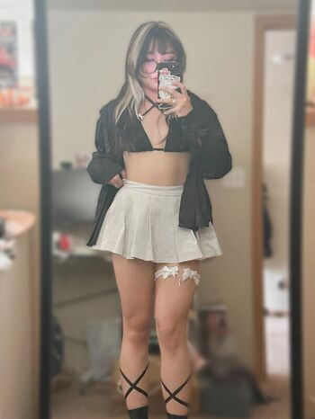 Full leaked Offbrandtea private onlyfans photo