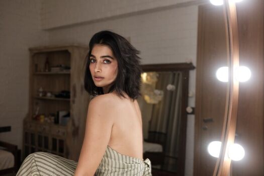 Full leaked Pooja hegde private onlyfans photo
