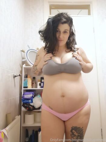 Full leaked Pregnantgothmama private onlyfans photo