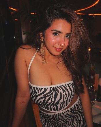 Roshni Walia