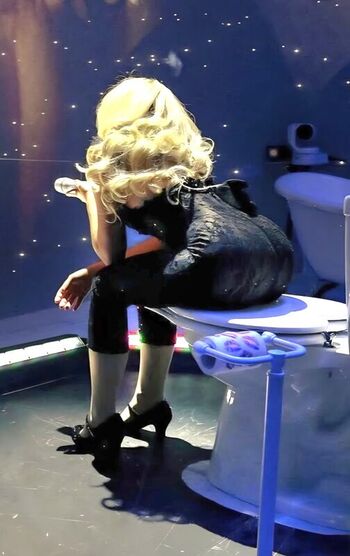 Full leaked Sabrina carpenter page private onlyfans photo