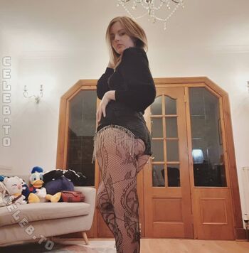 Full leaked Suzy lu private onlyfans photo