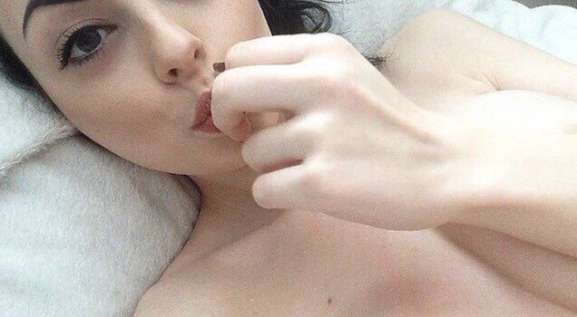 Full leaked Vanillla pussy page private onlyfans photo